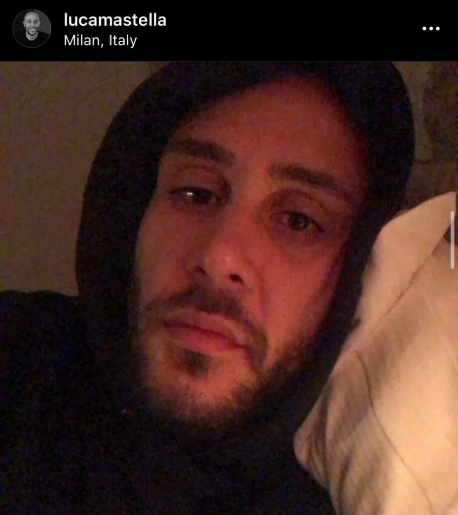Post Instagram di Luca Mastella: è stanco e disteso sul letto